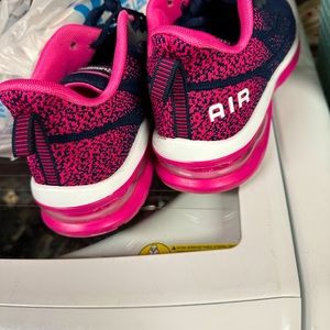 Air Walking Shoes